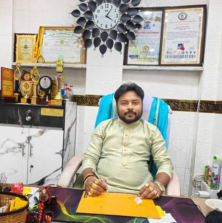 Dr Kalu Shekh – An Inspiring Ayurvedic Doctor Bringing Hope To Infertility Patients