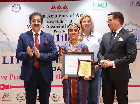 Kuchipudi Dance Recital By Drisha Trehan Mesmerizes Audience At 11th Global Literary Festival Noida 2025